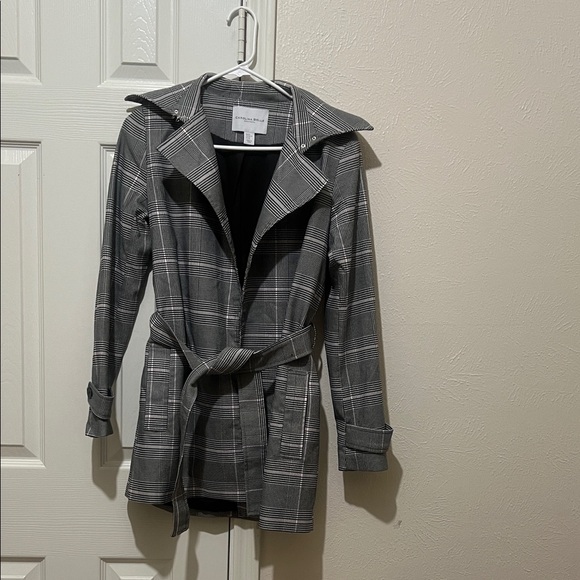 Carolina Belle Black and White Plaid Trench Coat - Picture 4 of 8